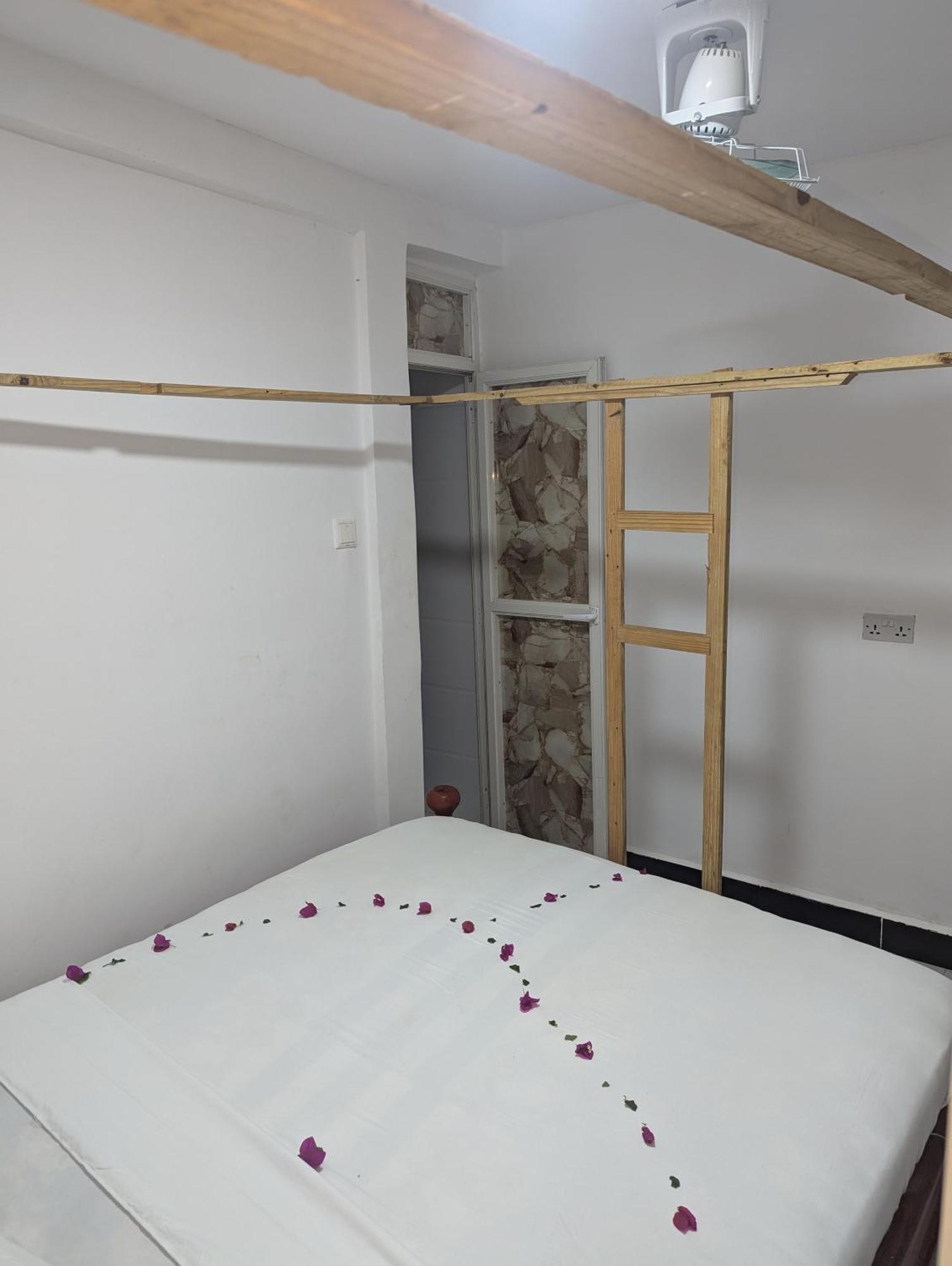 Hotel Kassandra And Restaurant *